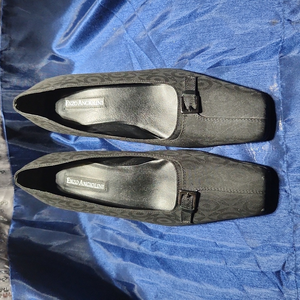 Enzo Angiolini square toe pump
